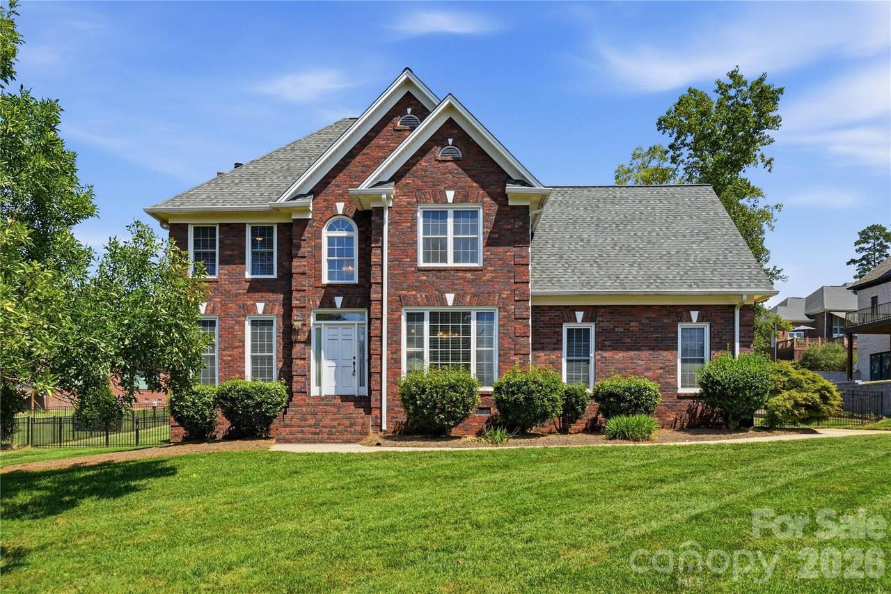 182 E Tattersall Dr., Statesville, NC 28677