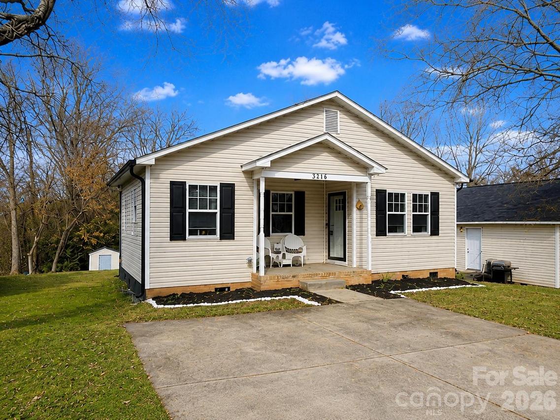 3216 Lasalle St., Charlotte, NC 28216