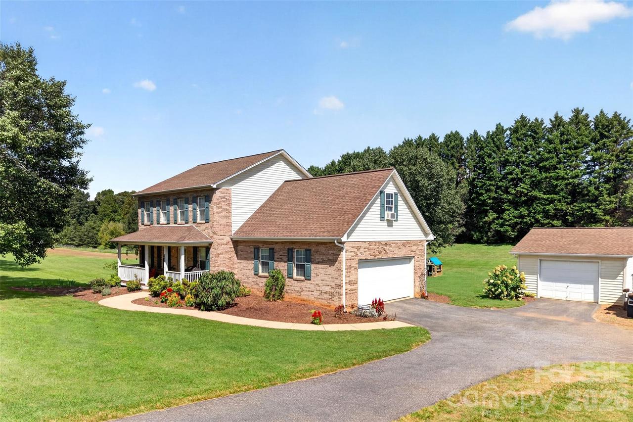 3648 Mount Olive Church Rd., Newton, NC 28658