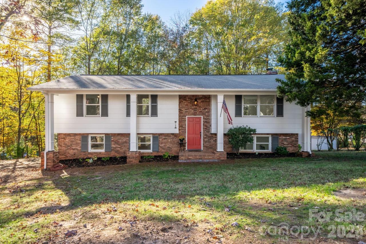 1185 10th Street Pl. #5, Hickory, NC 28601