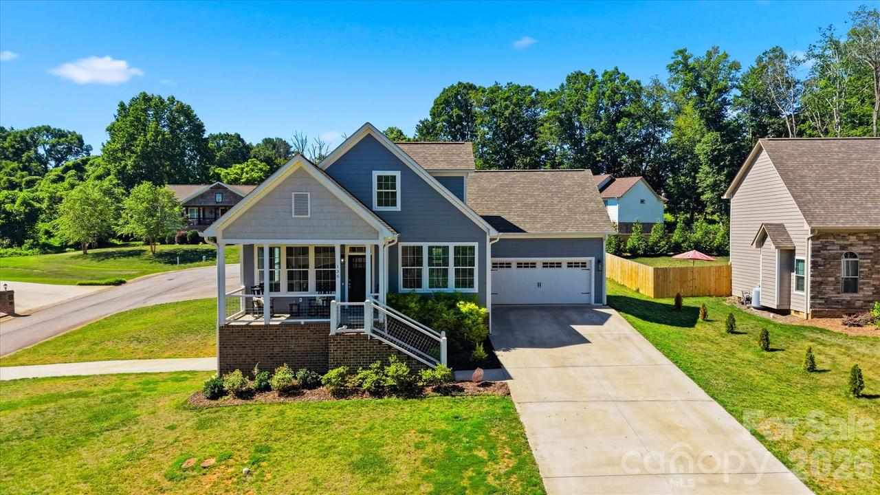 135 Maplewood Ct., Hudson, NC 28638