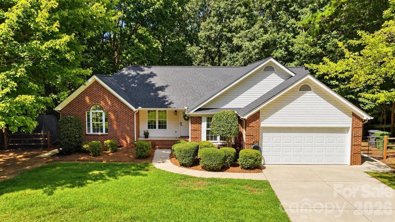 13800 Woody Point Rd., Charlotte, NC 28278