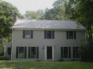 325 Kingsley Dr., Charlotte, NC 28270