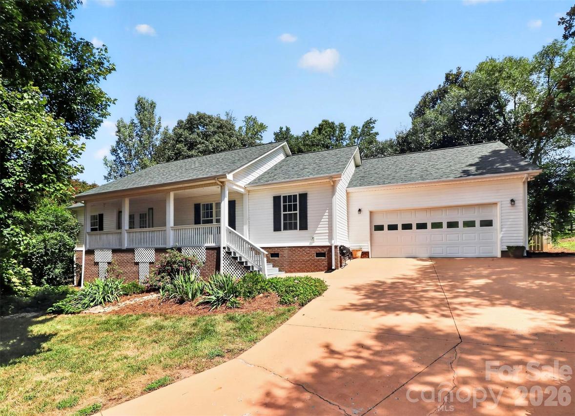 176 Toucan Rd., Mooresville, NC 28117