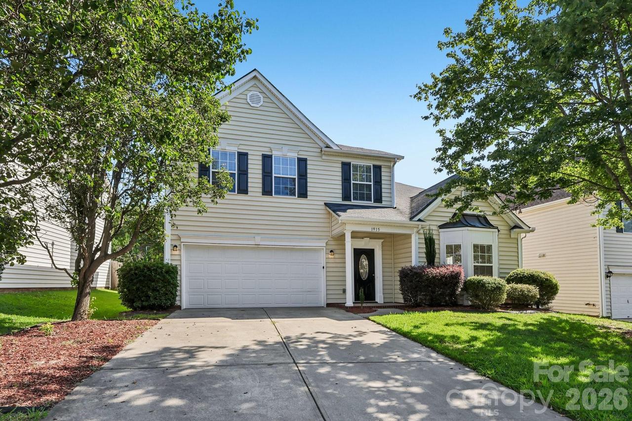 1915 Dundalk Rd., Charlotte, NC 28270