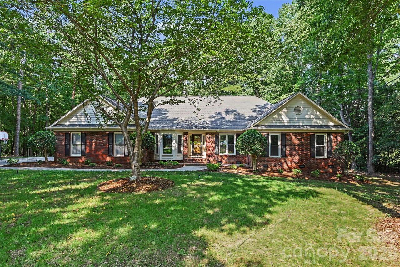 14905 Wyndham Oaks Dr., Charlotte, NC 28277