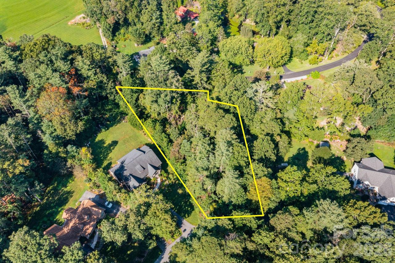 246 Classic Oaks Cir. #10, Hendersonville, NC 28792