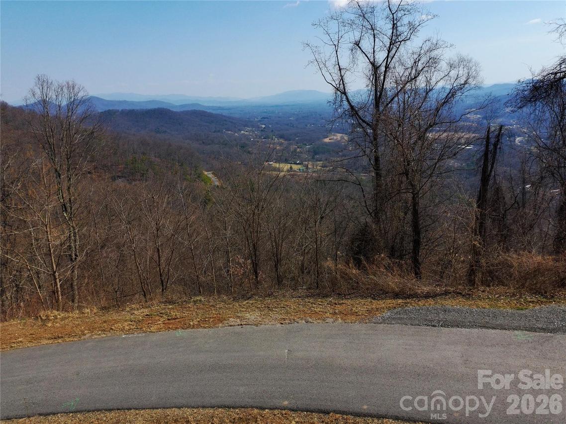 Summit Hills Dr., Candler, NC 28716