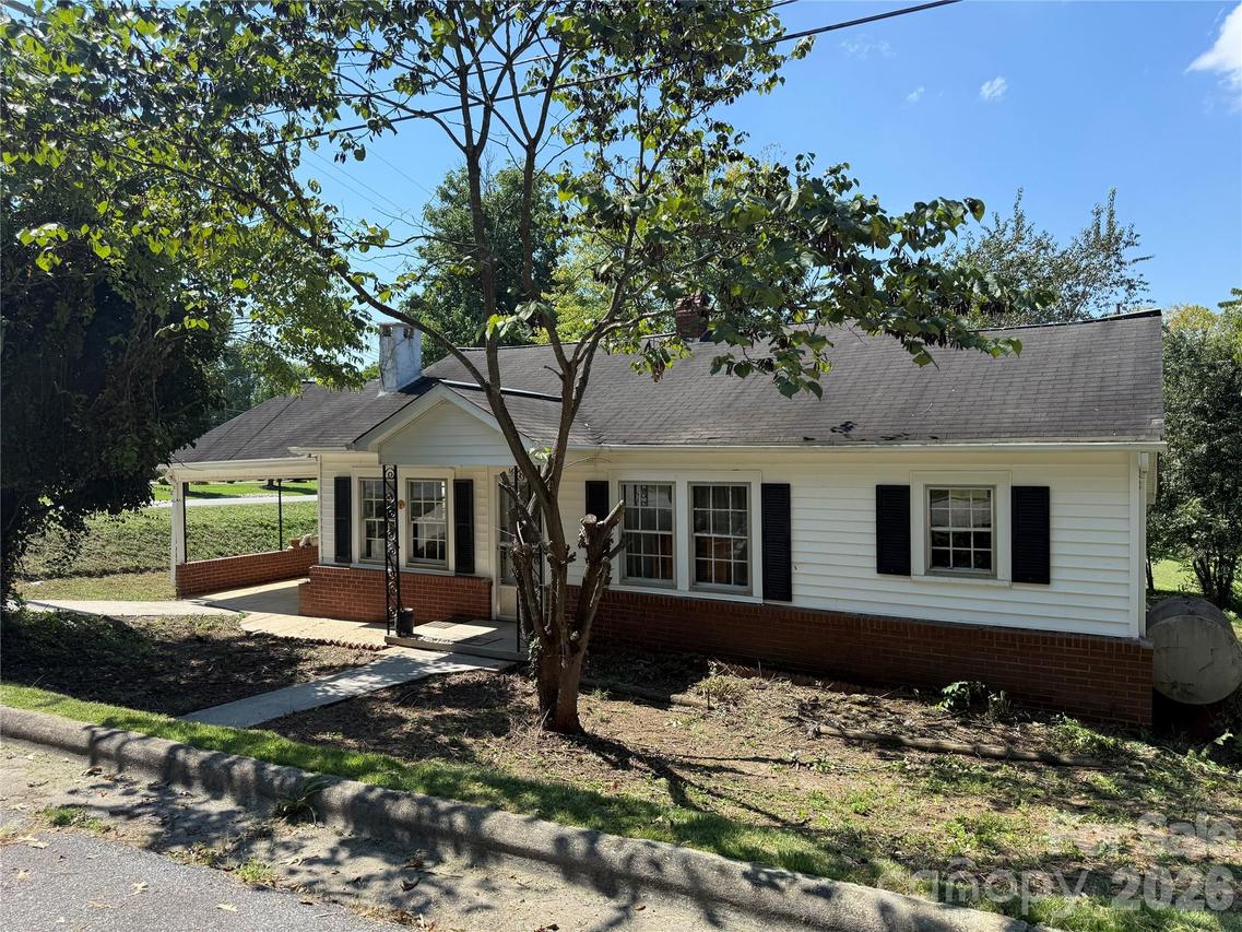 1650 Berkley St., Lenoir, NC 28645