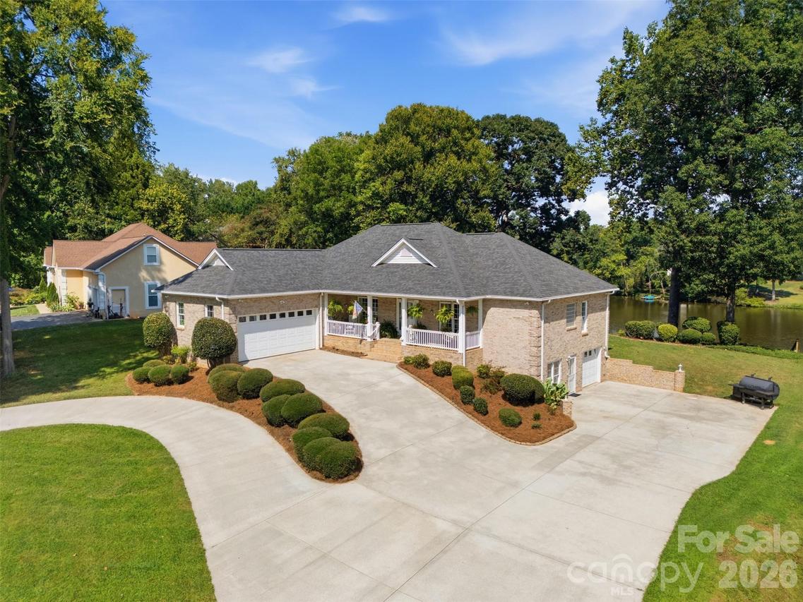 401 Armstrong Dr., Belmont, NC 28012