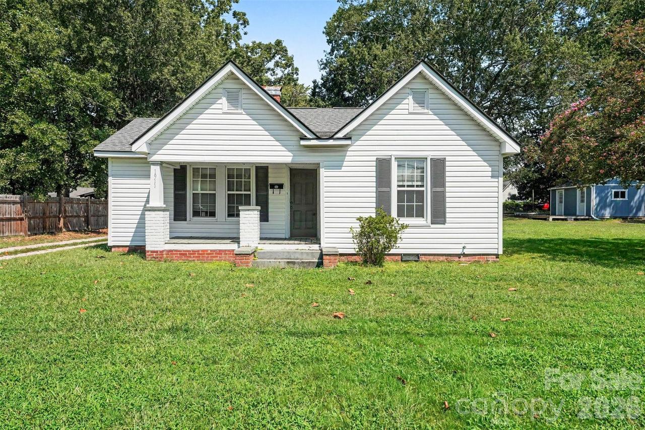 1911 Central Dr., Kannapolis, NC 28083