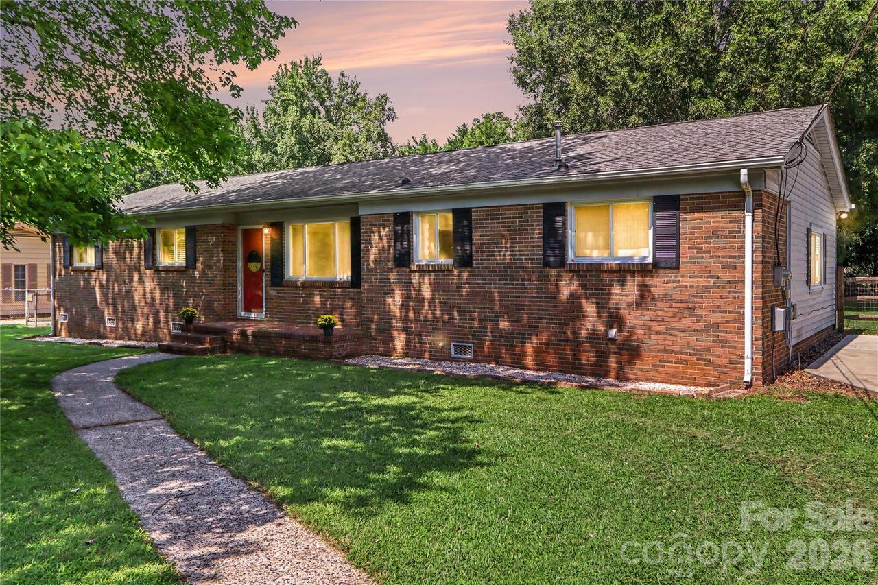 9909 Sunway Dr., Mint Hill, NC 28227