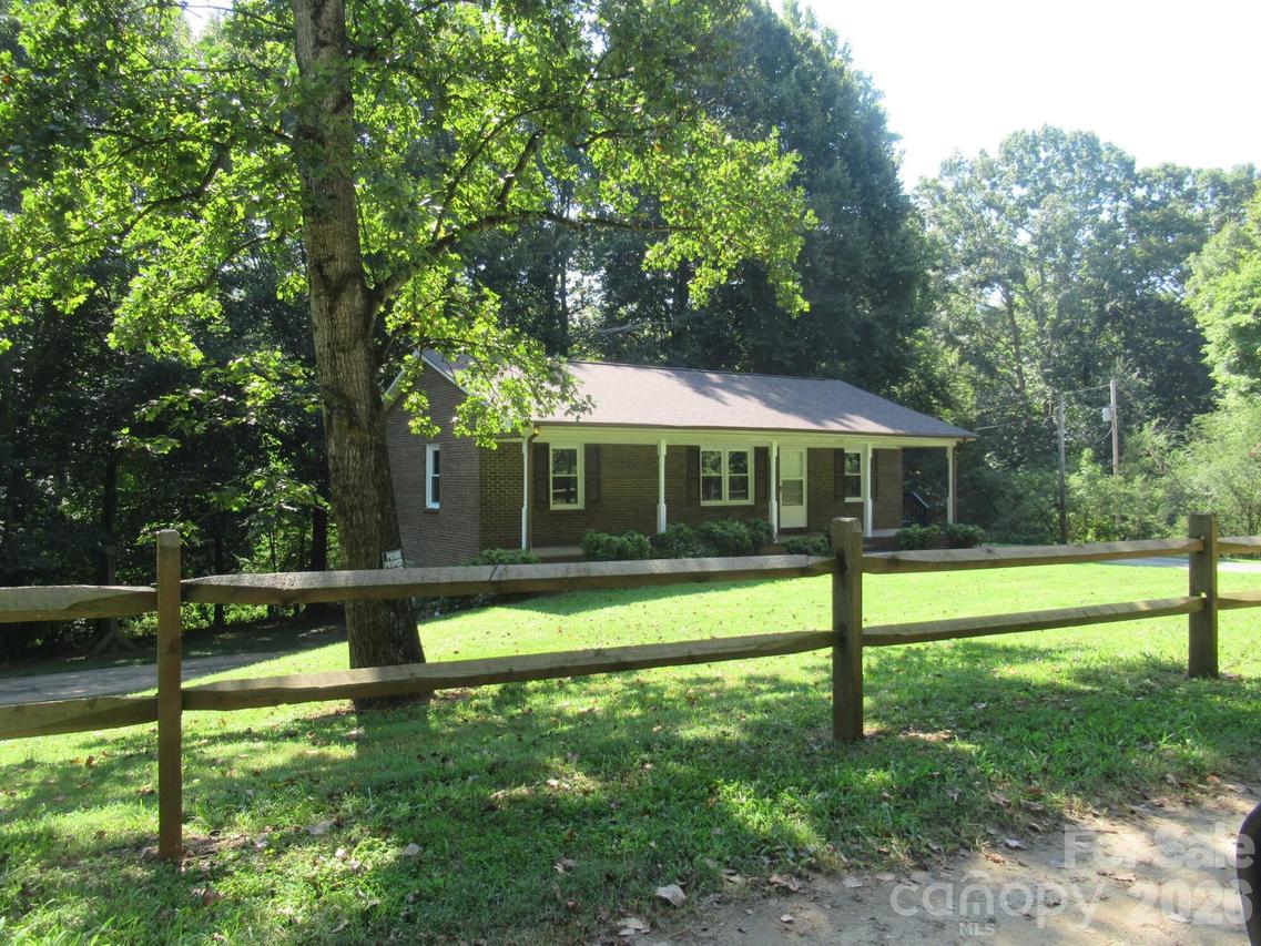 1809 S Industrial Park Rd., Lincolnton, NC 28092