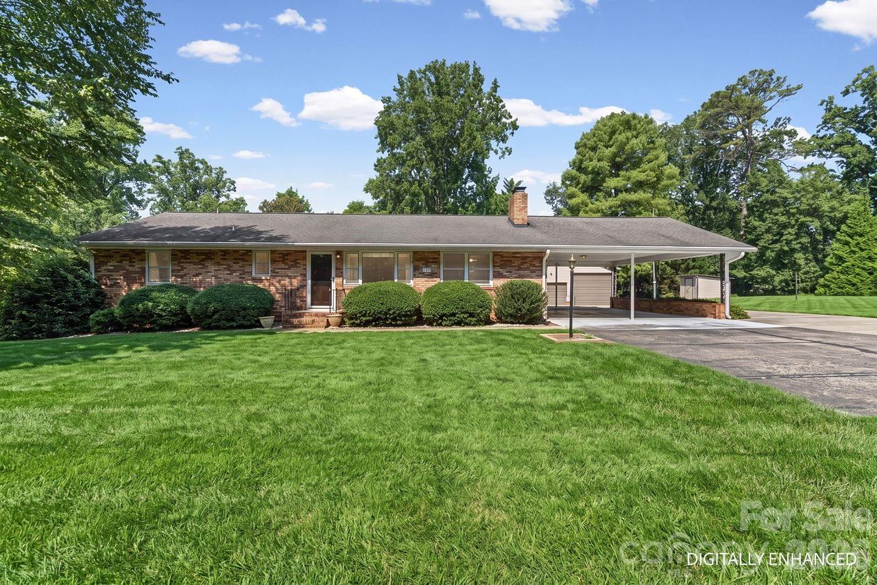 469 Sunset Dr., Winston Salem, NC 27107