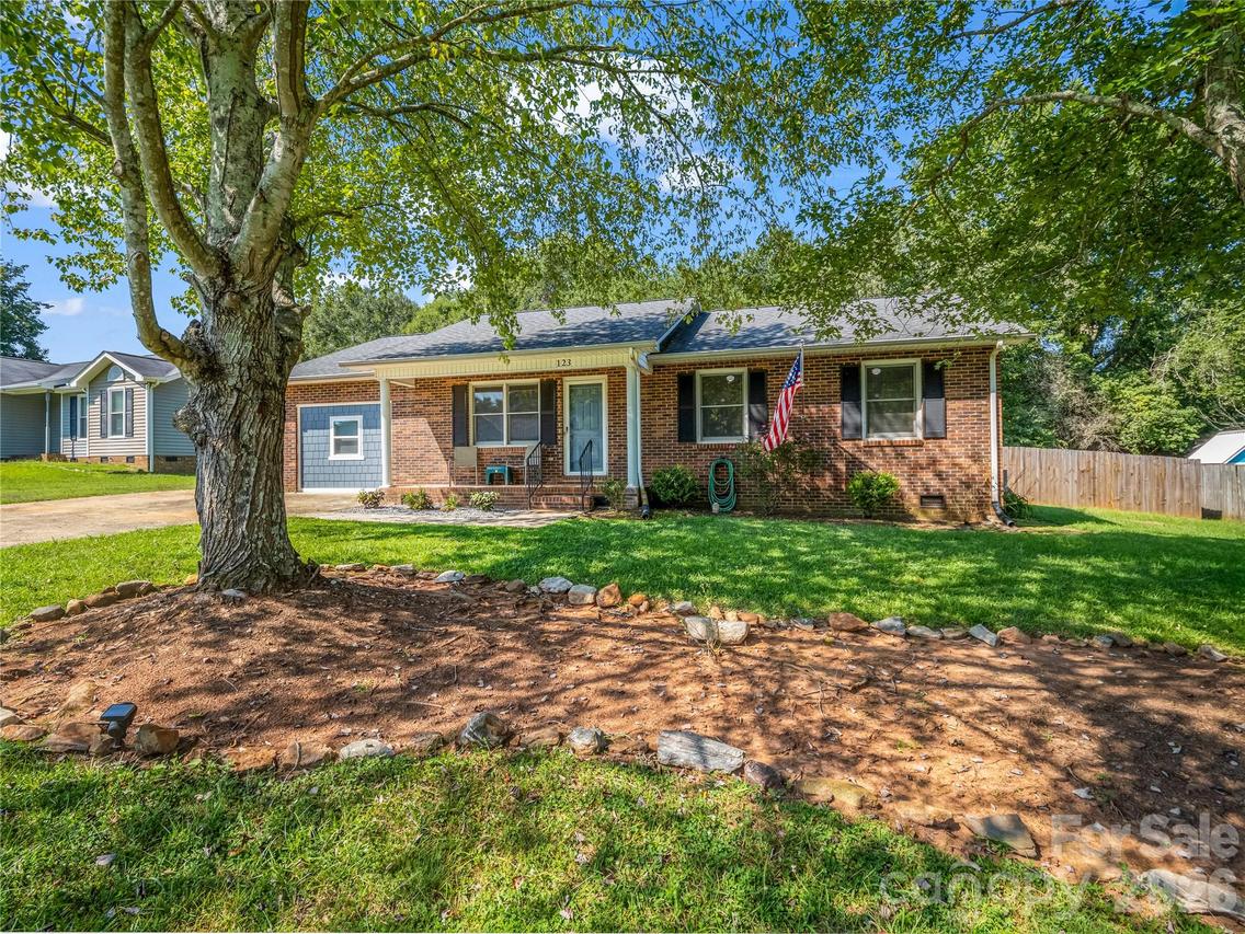 123 College Manor Dr., Shelby, NC 28152