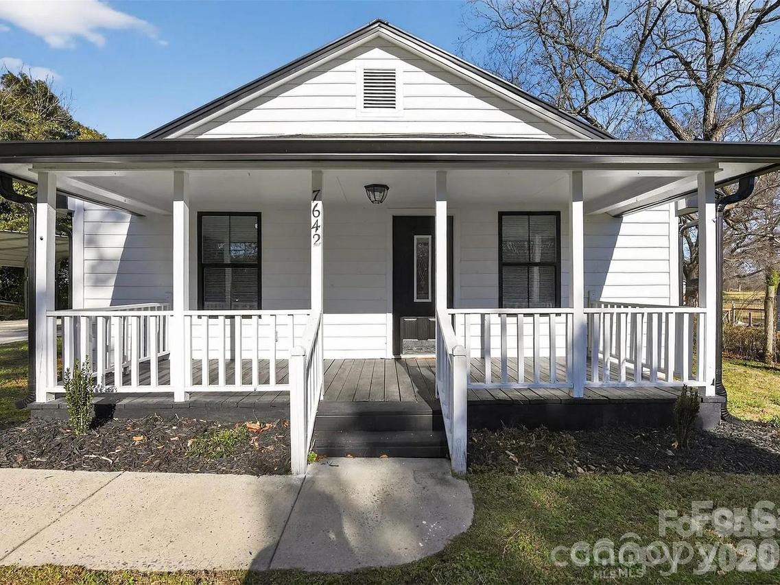 7642 Dallas Cherryville Hwy., Cherryville, NC 28021
