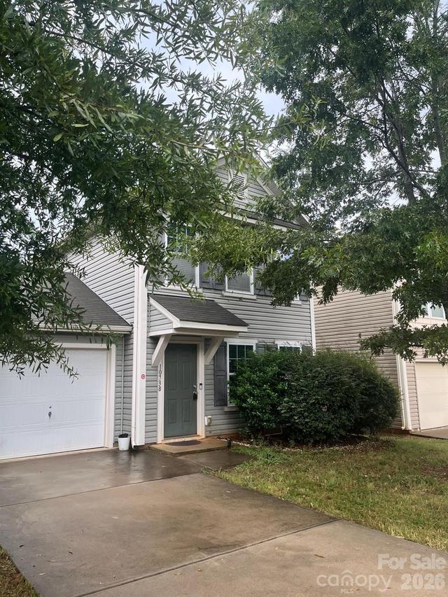 10738 Derryrush Dr., Charlotte, NC 28213