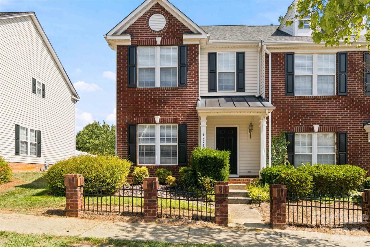 17742 Delmas Dr., Cornelius, NC 28031