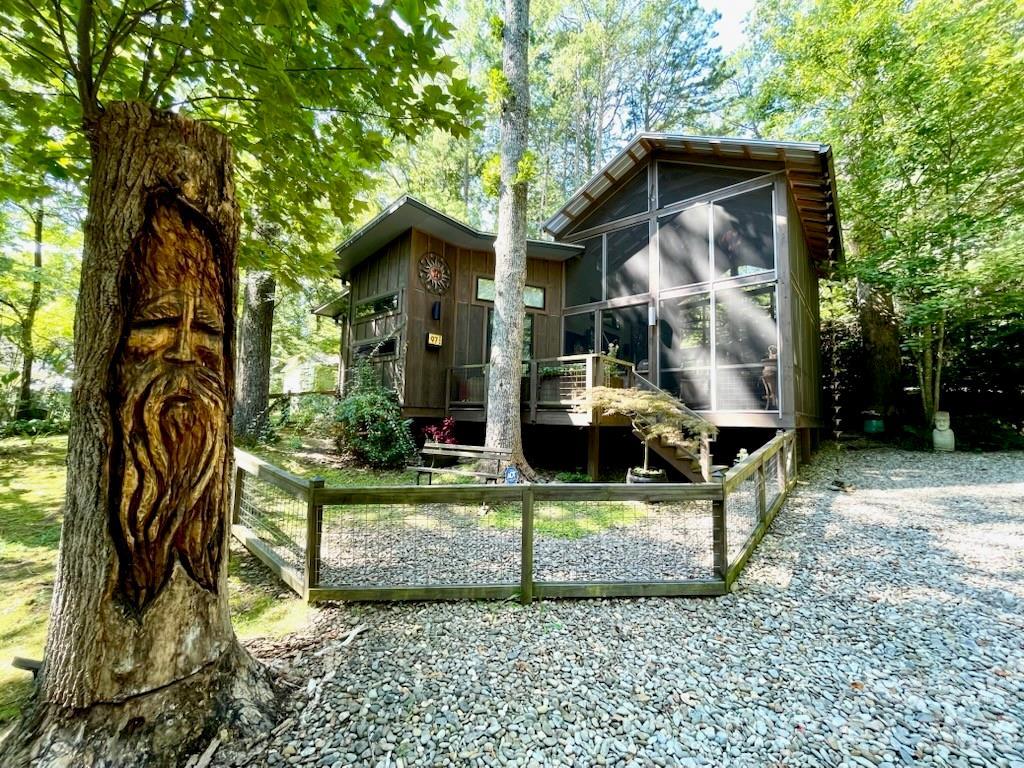 97 Fairway Dr., Black Mountain, NC 28711
