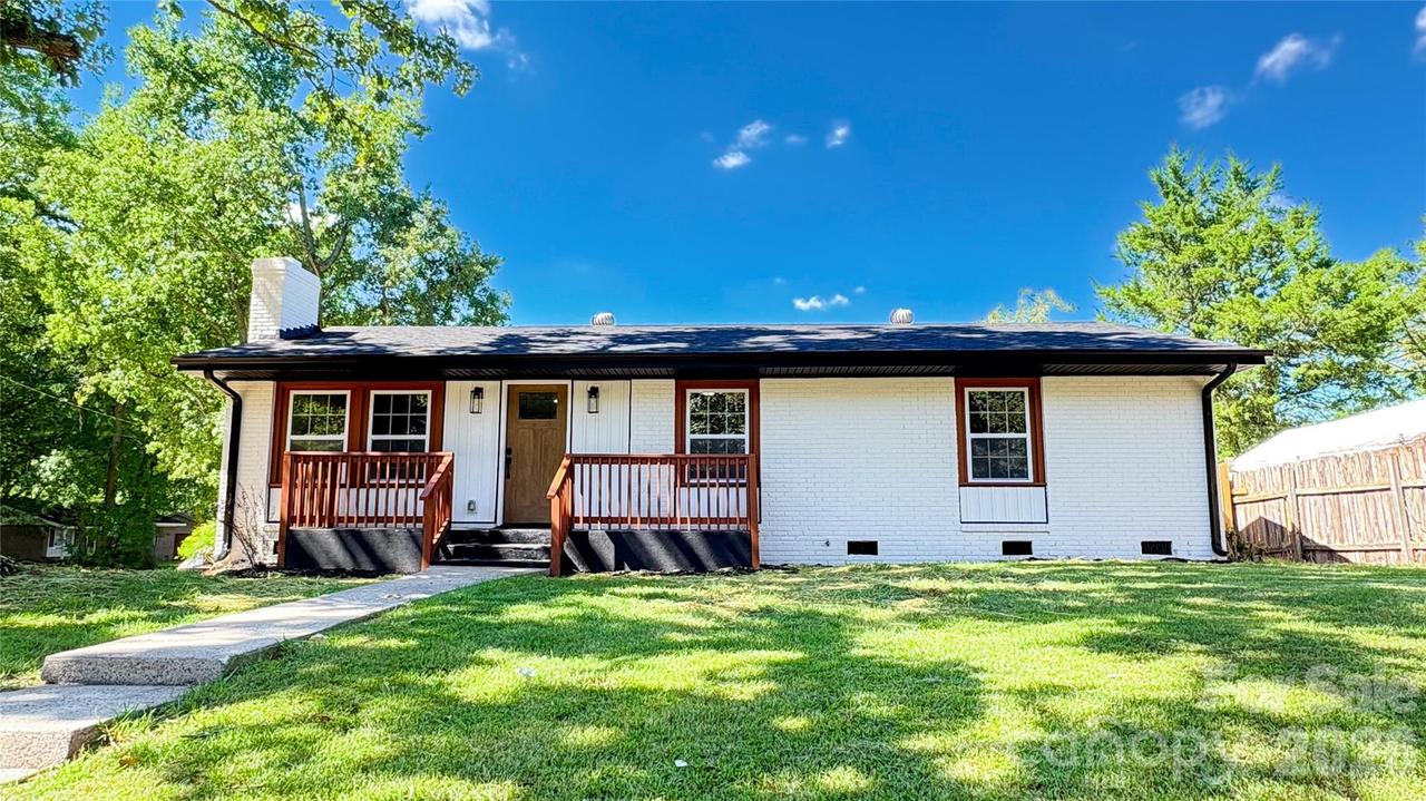 801 Dobson Dr., Charlotte, NC 28213