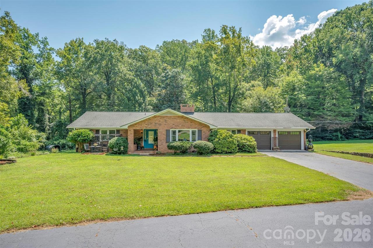 15 Meadowlark Dr., Tryon, NC 28782