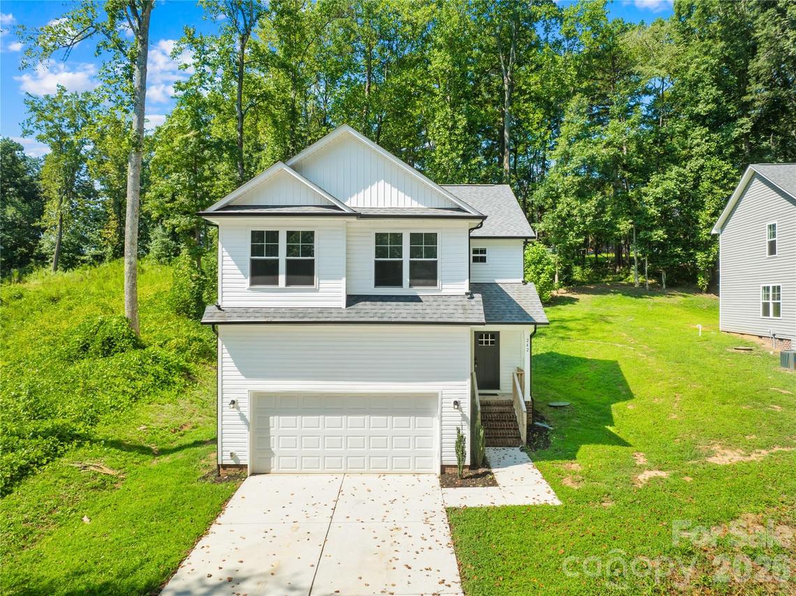 242 Valleybrook Ln., Troutman, NC 28166