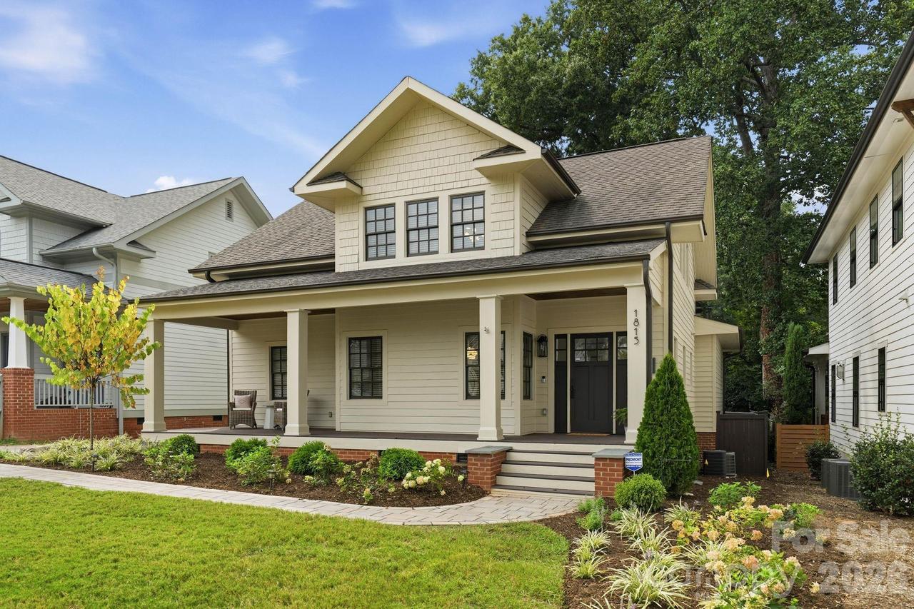 1815 Dearmon Dr., Charlotte, NC 28205