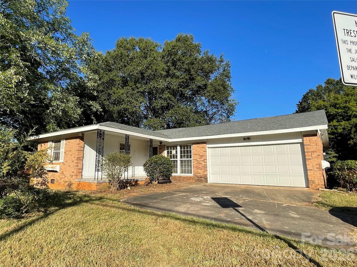 400 S Shaver St., Salisbury, NC 28144