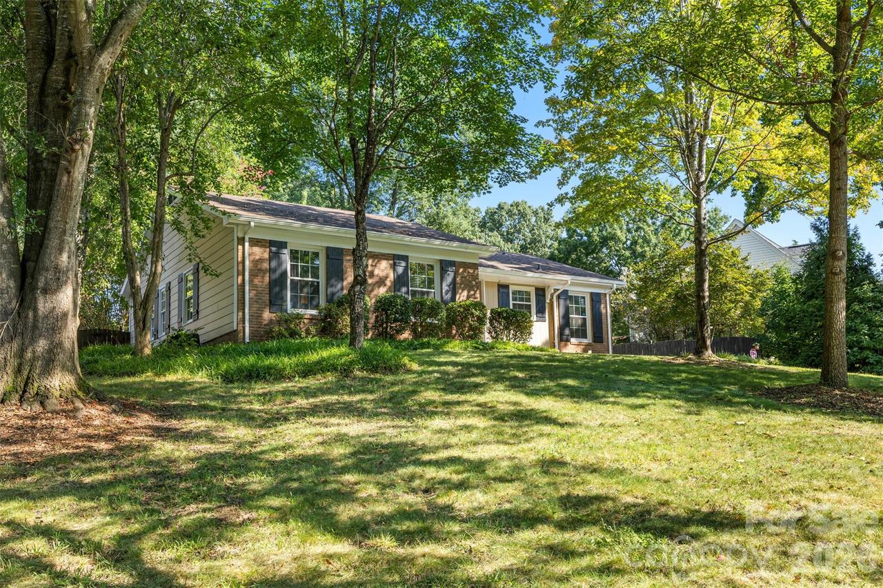 11714 Painted Tree Rd., Charlotte, NC 28226