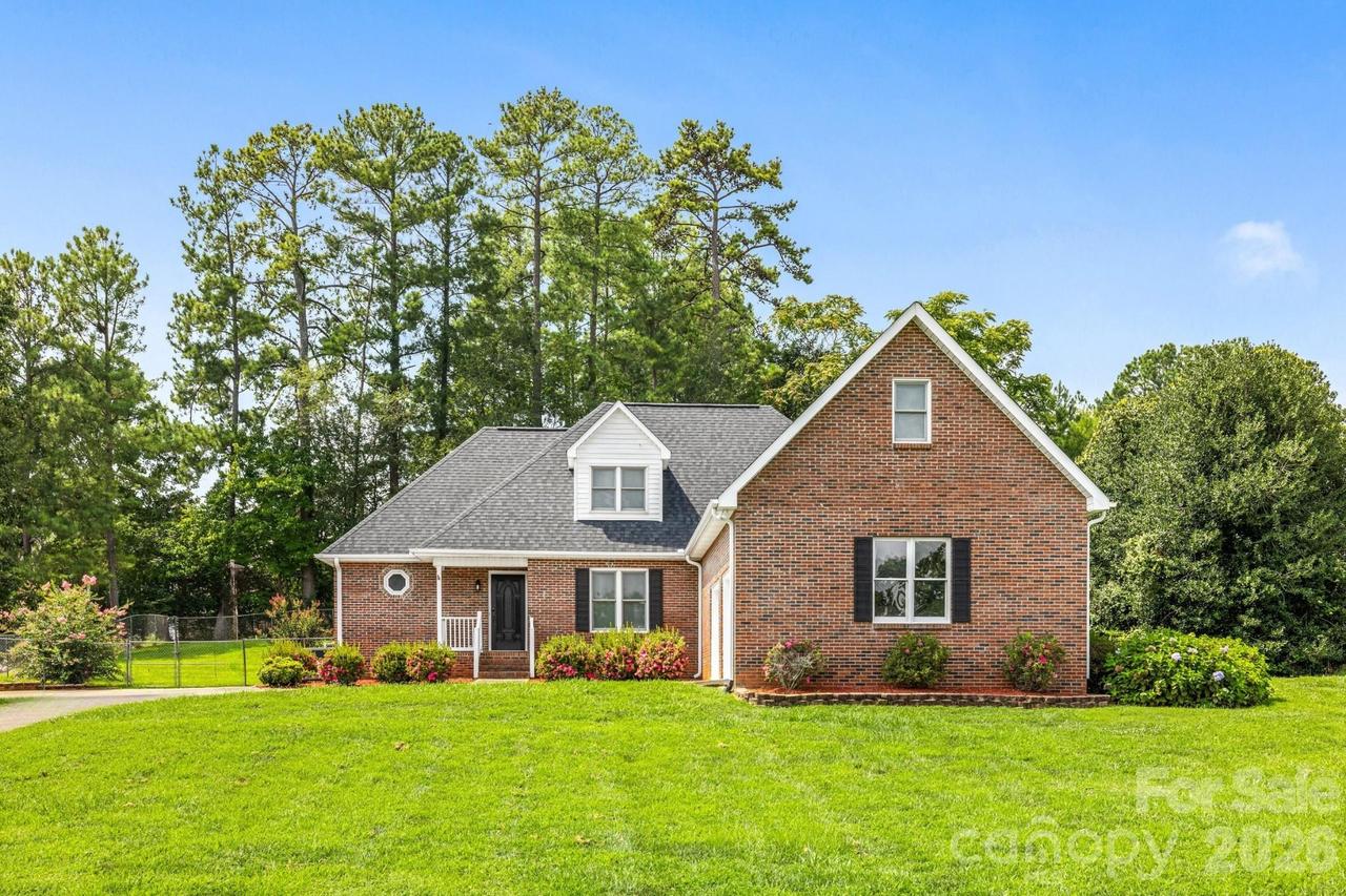 221 Nancy Dr., Shelby, NC 28152
