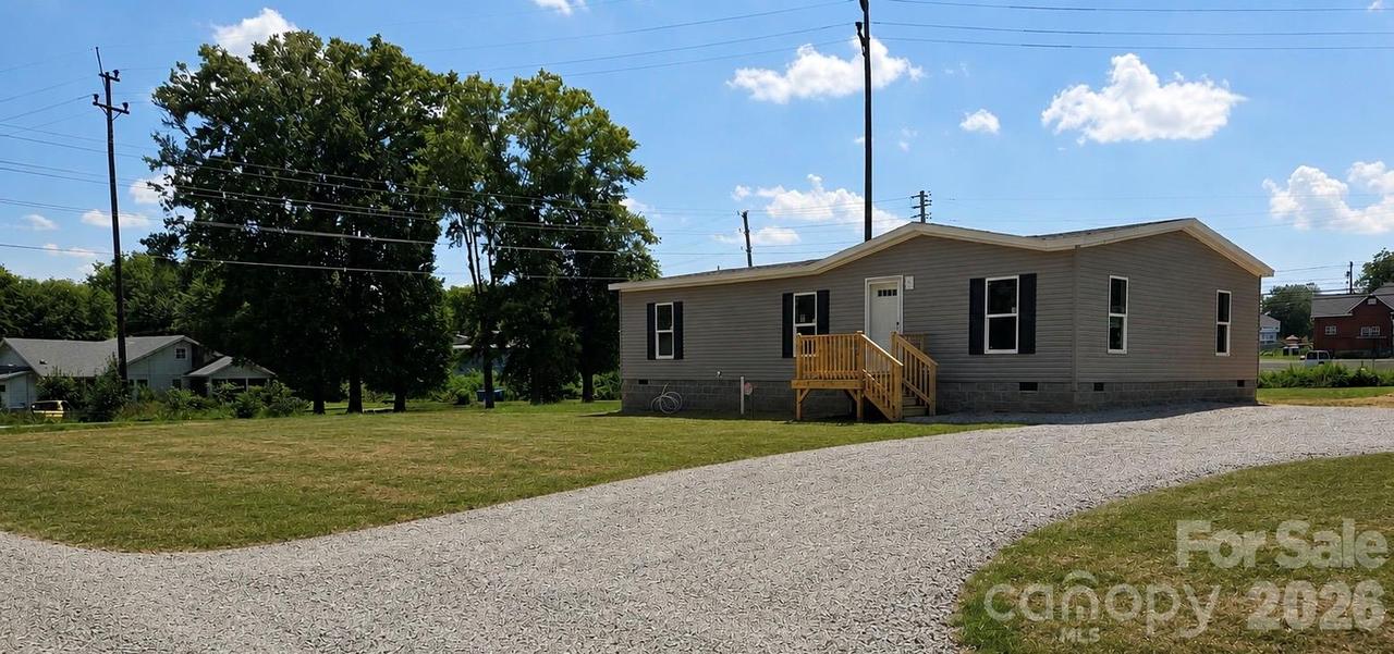 276 Mulberry St., Forest City, NC 28043