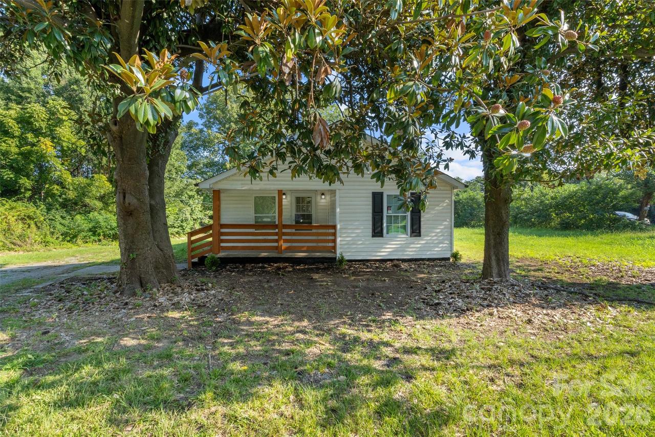 6124 Old Mt Holly Rd., Charlotte, NC 28208
