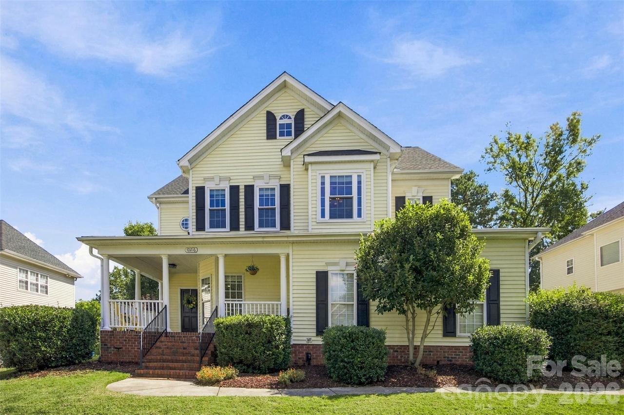 10216 Edgecliff Rd., Huntersville, NC 28078