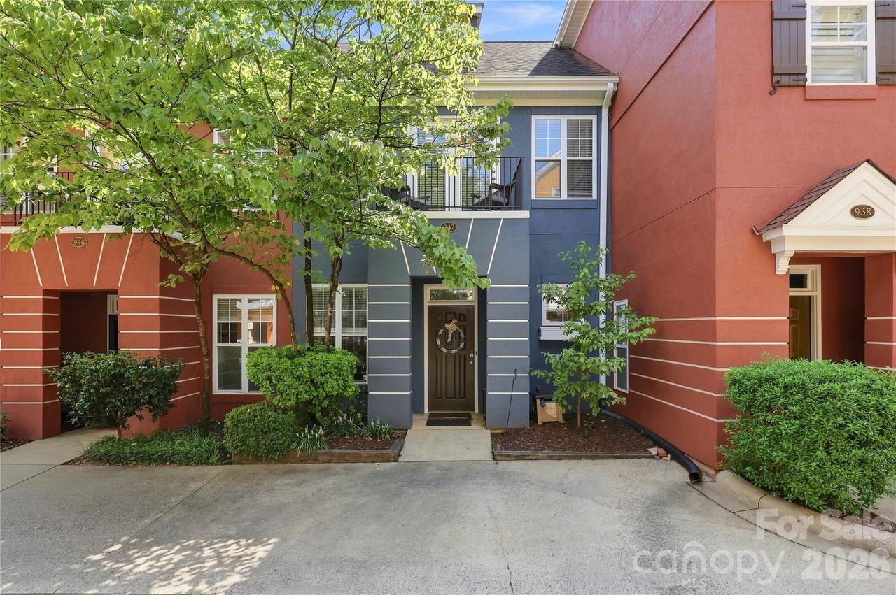 942 Hawthorne Bridge Ct., Charlotte, NC 28204