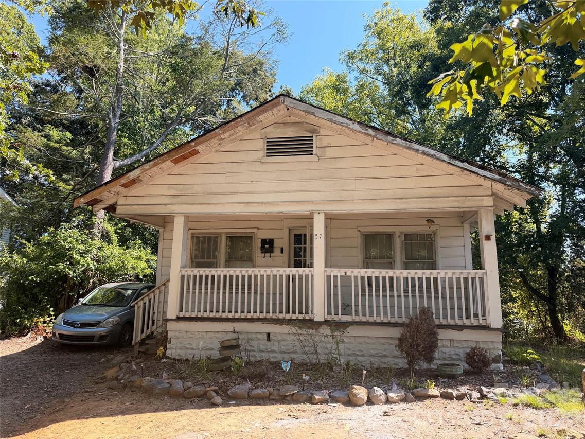 57 Mardell Cir., Asheville, NC 28806