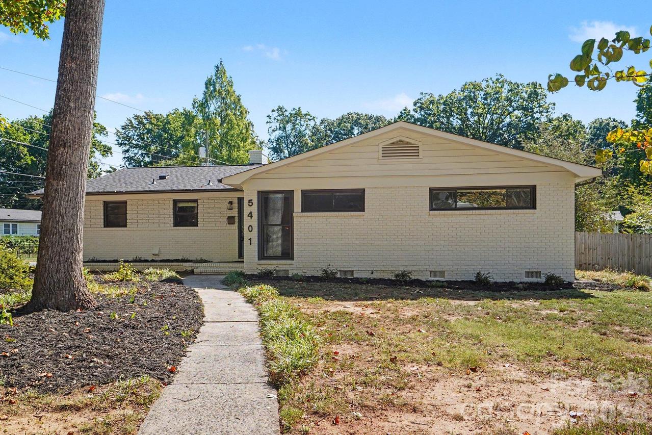 5401 Seacroft Rd., Charlotte, NC 28210