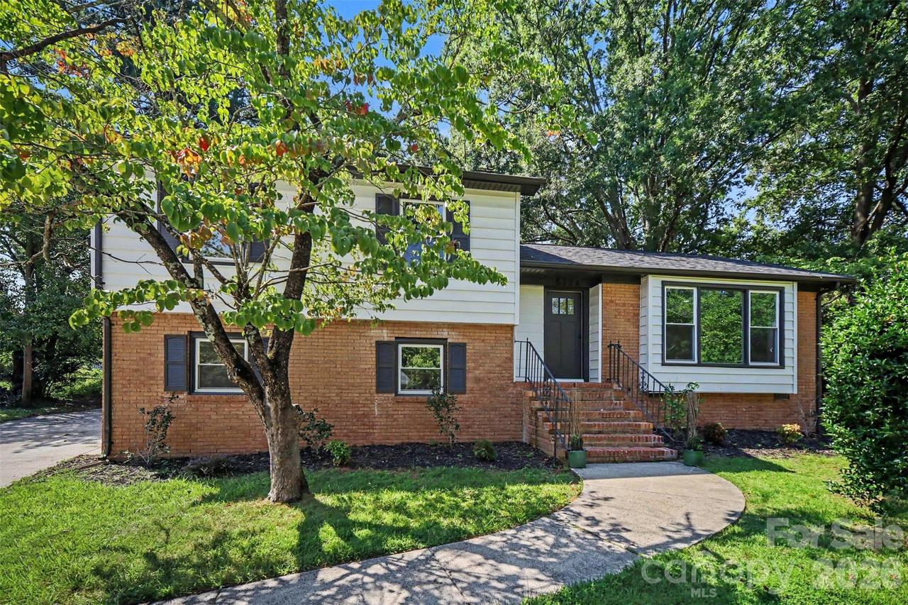 5324 Cheval Pl., Charlotte, NC 28205