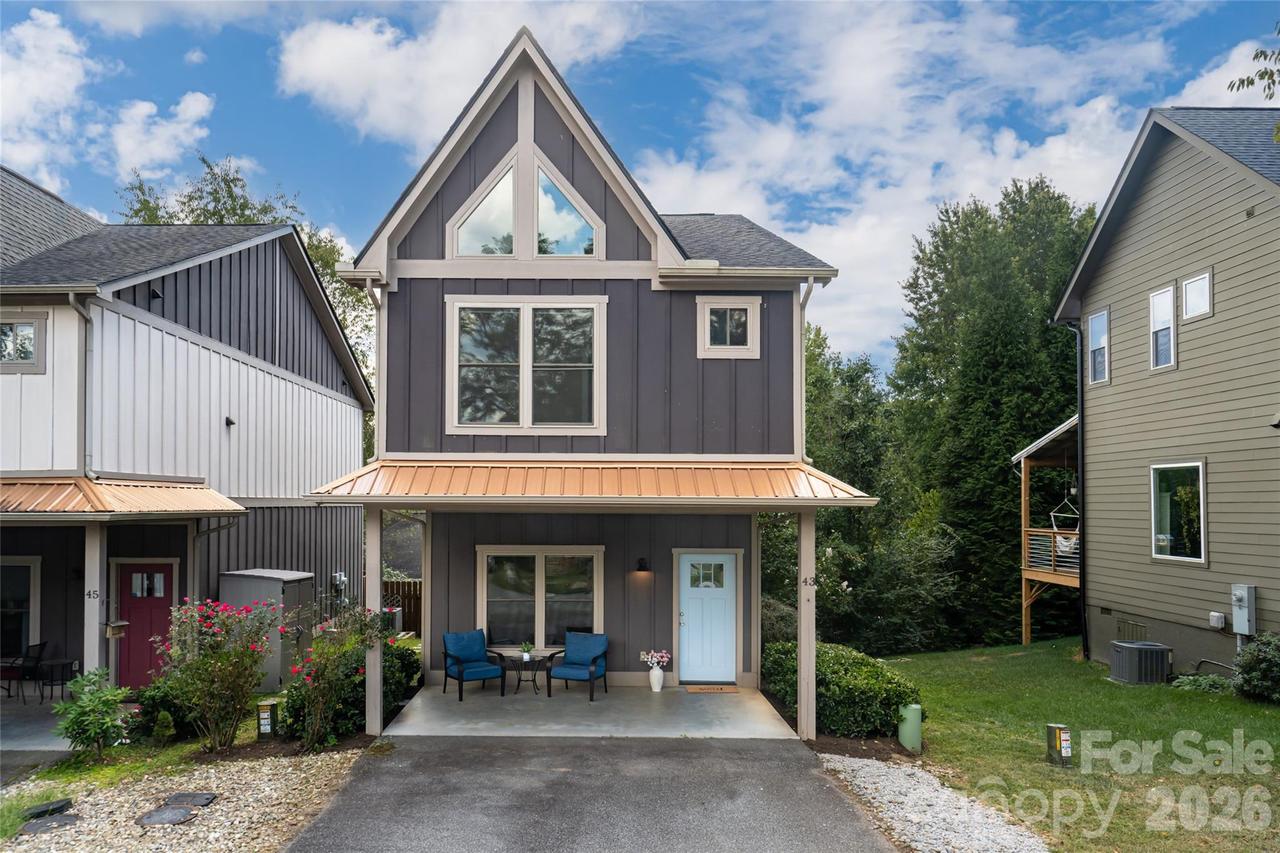 43 Burk St., Asheville, NC 28806