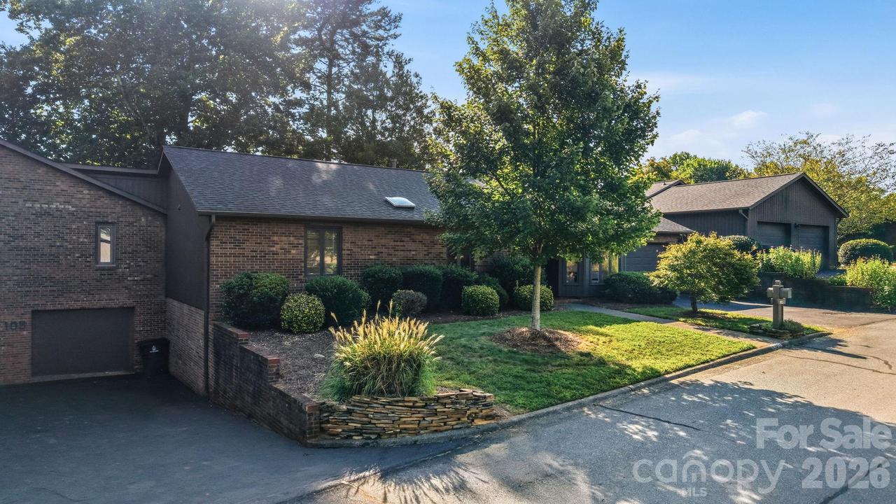 103 Briar Ridge Cir., Winston Salem, NC 27104