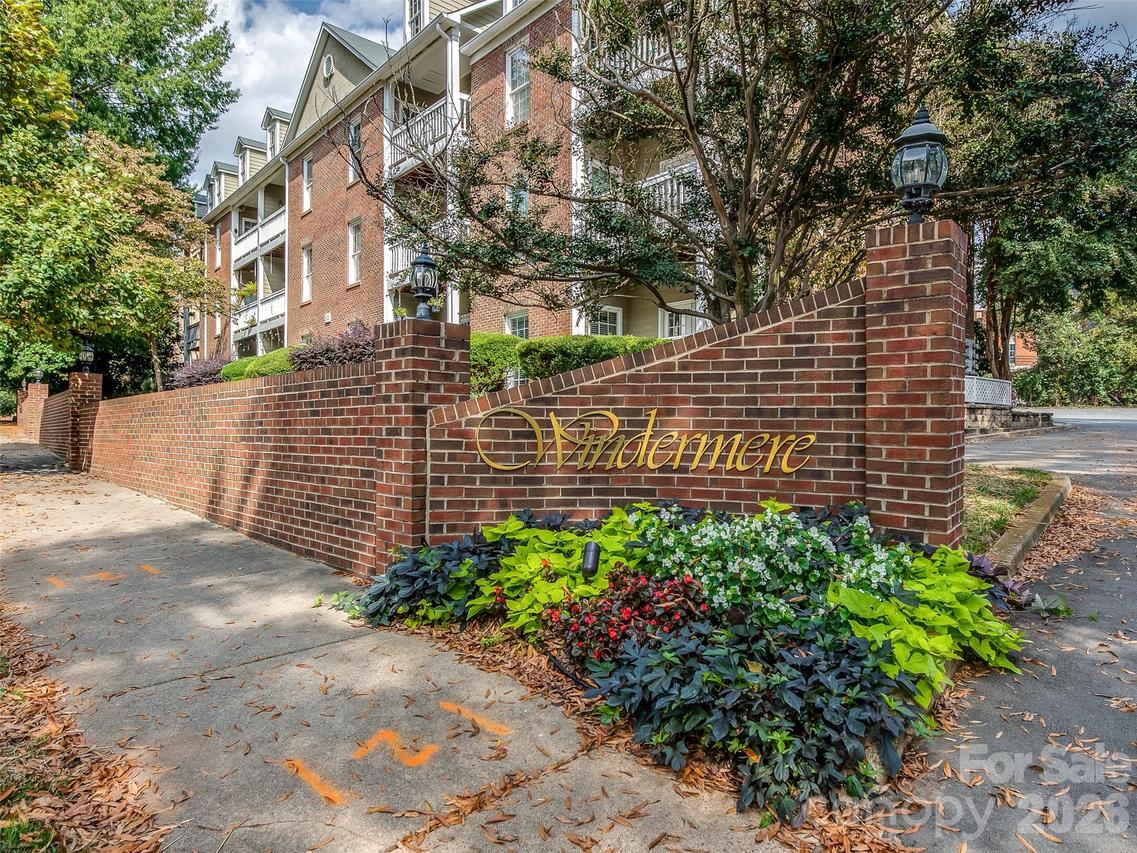 301 Queens Rd., Charlotte, NC 28204