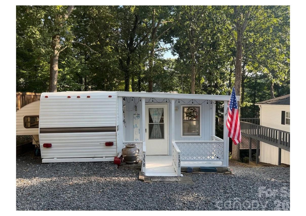 131 Pier Ave., New London, NC 28127