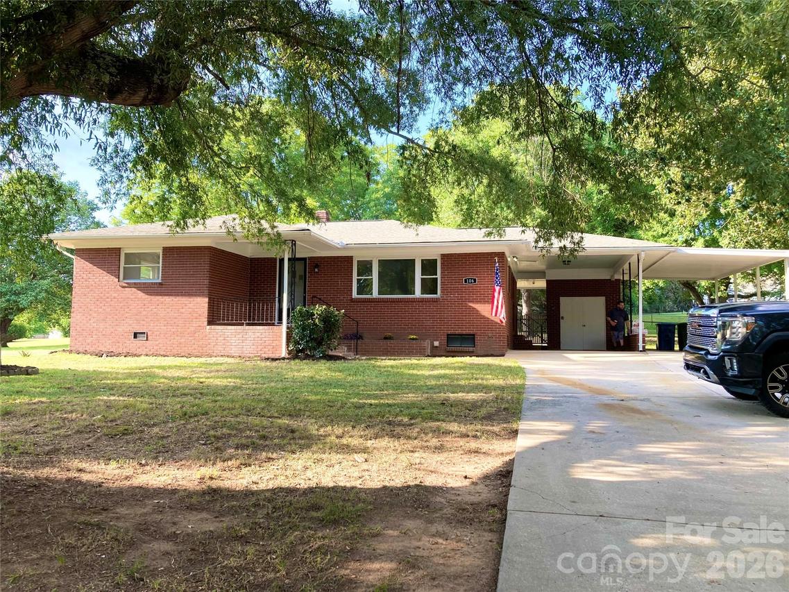 106 Hawkinstown Rd., Salisbury, NC 28144