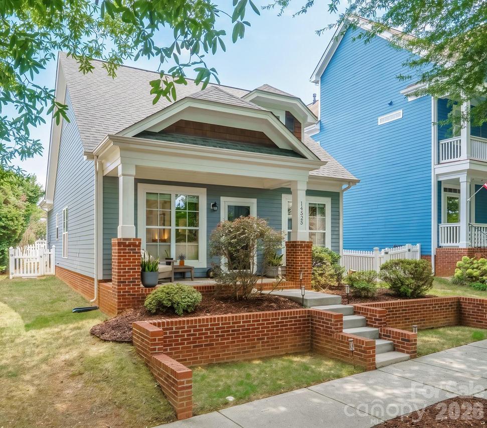 14525 Holly Springs Dr., Huntersville, NC 28078
