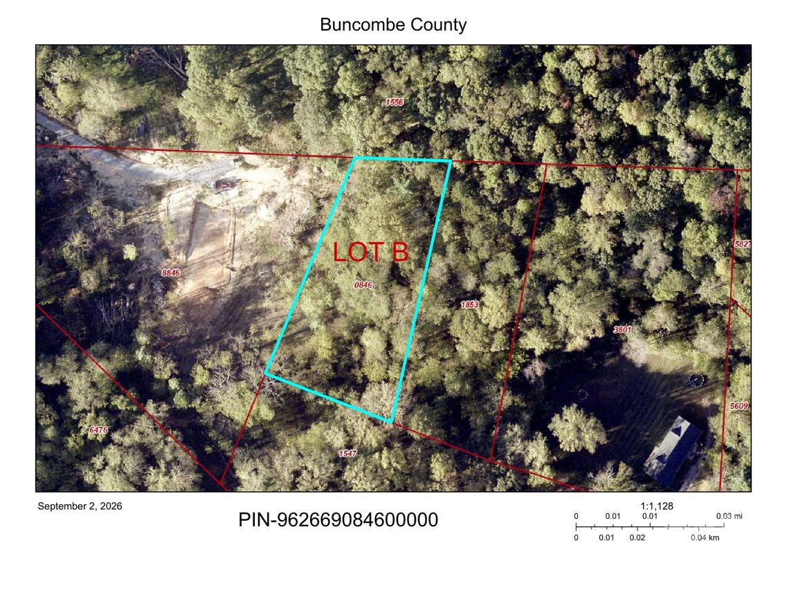 99999 Holcombe Ridge Dr., Asheville, NC 28806