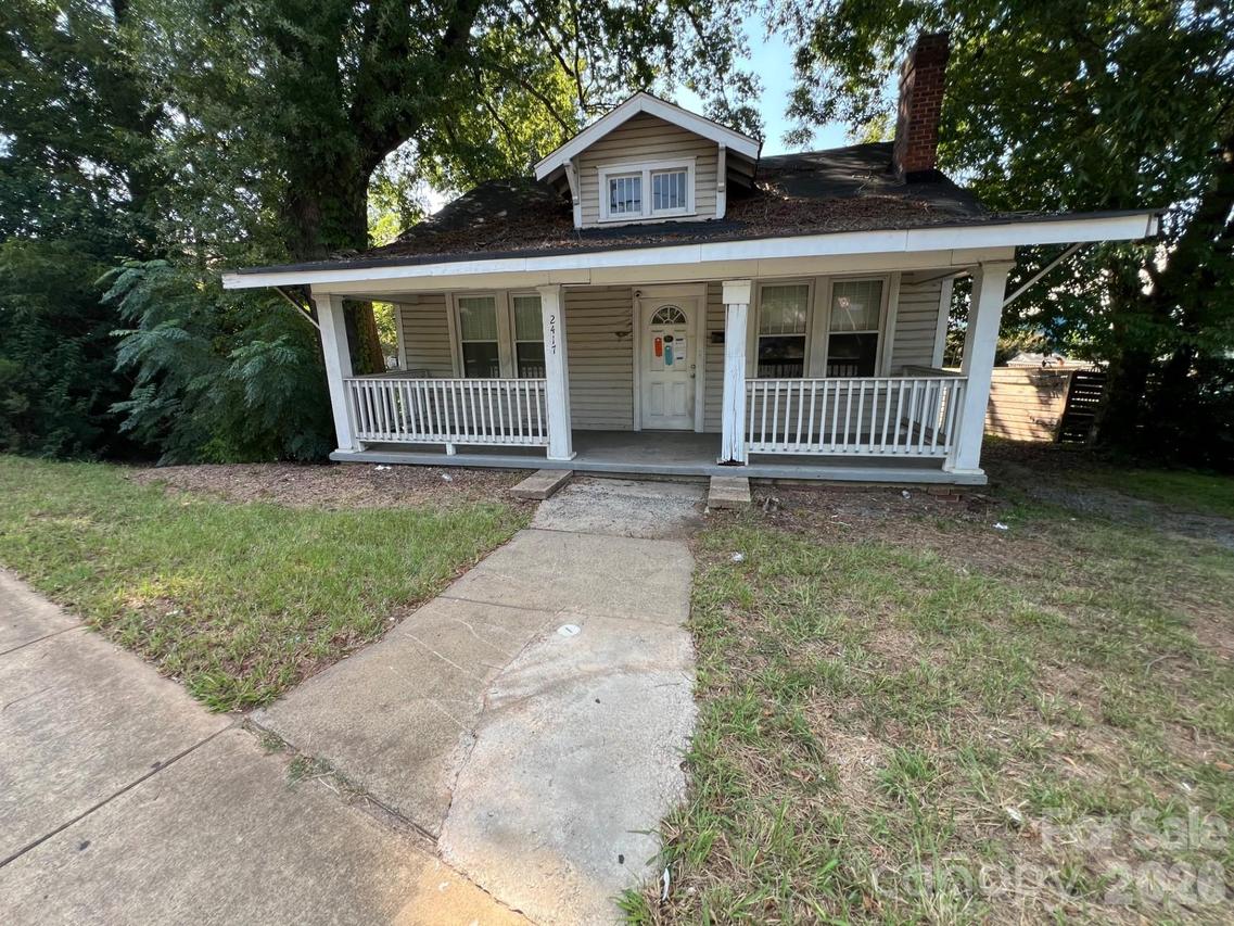 2417 The Plz., Charlotte, NC 28205