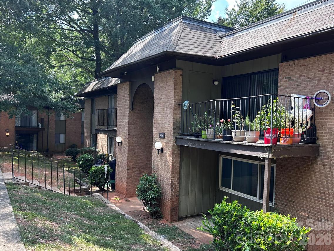 419 Orchard Trace Ln., Charlotte, NC 28213