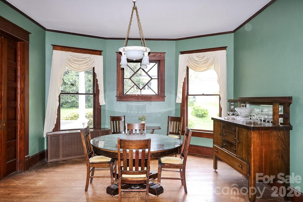 418 W Main St., Elkin, NC 28621