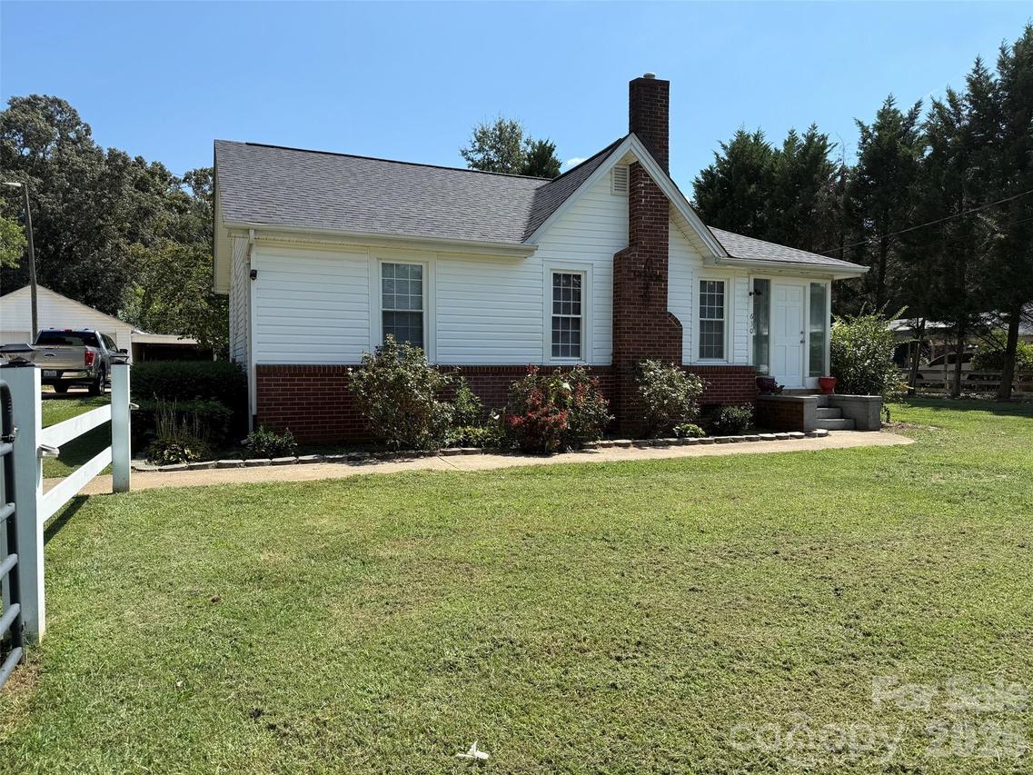 630 Boss Moore Rd., Ellenboro, NC 28040