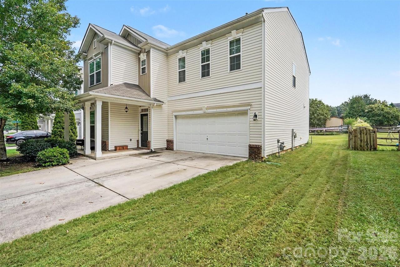 3604 Exbury Gardens Dr., Waxhaw, NC 28173