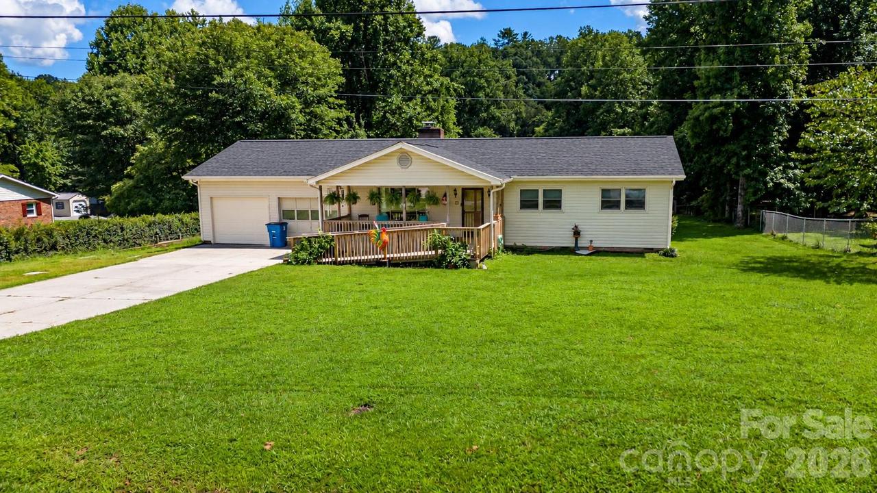 1292 Creekwood Dr., Morganton, NC 28655